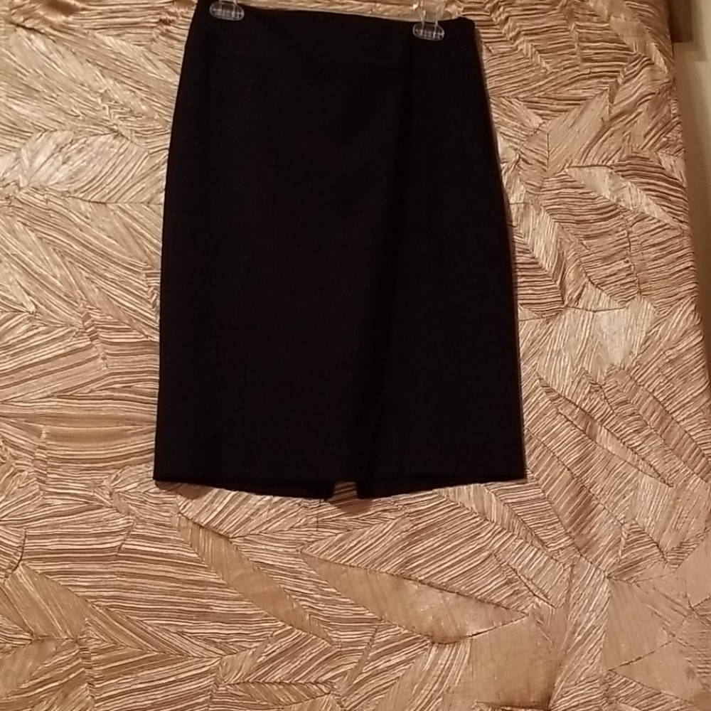 White house Black Market  skirt black